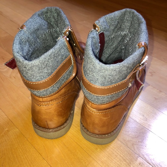 Tommy Hilfiger Brown Lace Up Boots - Picture 3 of 6